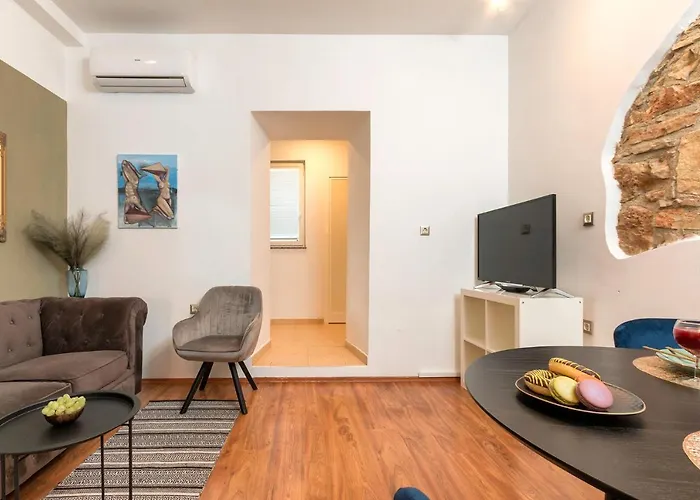 Heisenberg City Residence